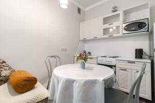 Уютная и светлая в ЖК - Pavlodar - 8