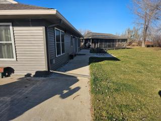 Sunrise Lake Escape - 8