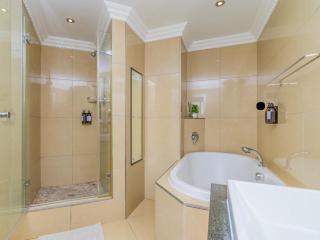 Point Waterfront apartment by The Raz - 5