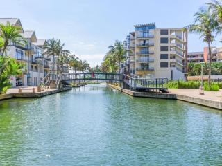 Point Waterfront apartment by The Raz - Durban - 9