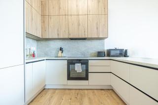 Fancy 2BR & 1LR Apartment Panoramic Sky View - 6