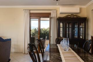 Villa Aris: A Serene Experience, 3BRs, Pool & Bbq - 2