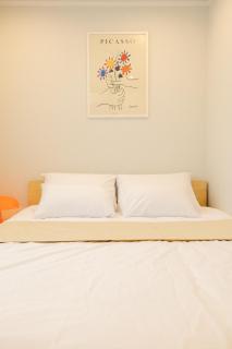 Hongdae, 5 minutes walk from Hongdae Entrance Station, 2-room, free luggage storage, remodeled, Art Seoul, washer & dryer - 3