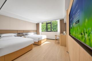 Baiyun airport KongGang airport hotel -24hours ree shuttle bus - 5