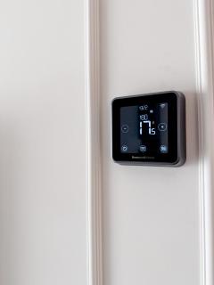 Sky Escape - Private Parking, Kingsize Bed - 1