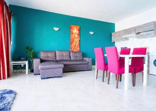 Stylish Seaside Apartment with Coastal Elegance SV11 - 3