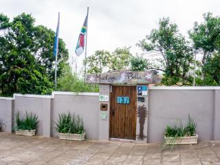 Mackaya Bella Guest House - 4