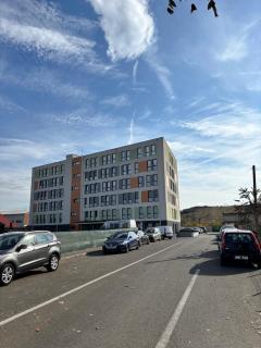 Sky Escape Airport Apartment with Parking - 8