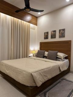 Cozy 2BR Apartment in Bashundhara & Pool Access - 0