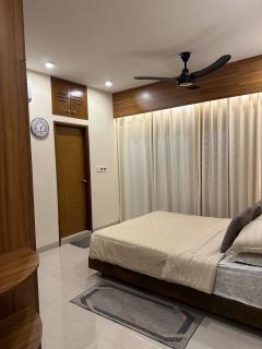 Cozy 2BR Apartment in Bashundhara & Pool Access - 8