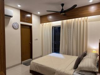 Cozy 2BR Apartment in Bashundhara & Pool Access - 7