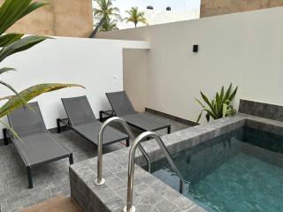 Splendide Appartement de Luxe avec Piscine, Gym, Terrasse, Cuisine locale, Confort & Sérénité aux Almadies - 0