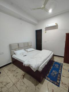 Yashdeep Hotel - Jāmb - 7