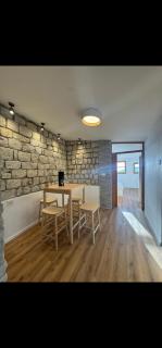 לוריא יוקרה בעתיקה - 8