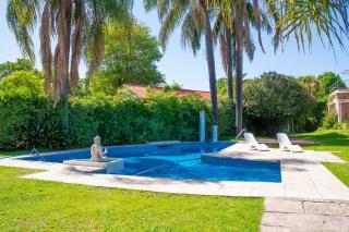 Casa, quincho y pileta top - 2