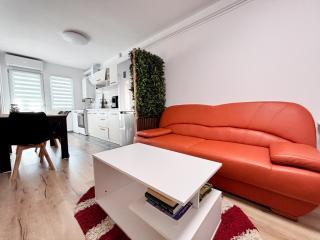 Urban Nest Private Parking Work-Friendly - 7