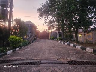 RED CHERRY LUXURY APARTMENTs - 9