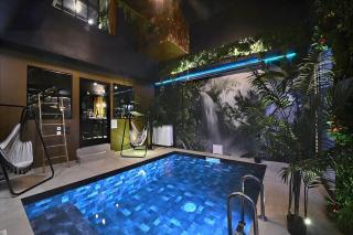 Sanctuaire d'Aphrodite Piscine cinéma & spa - Fêche-lʼÉglise - 2