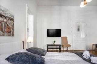 Comfy 2BR Apartment Near Downtown for Longstays - Vienna - 9