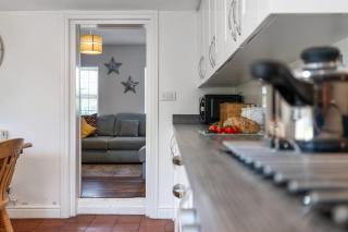 Seven Space - Pilgrims Rest, Cottage in Bacton - 4