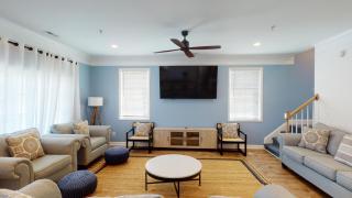 Bermuda Breeze - D - 9