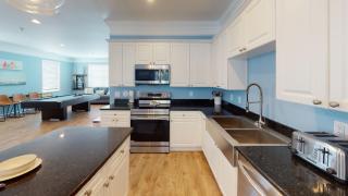 Bermuda Breeze - D - 8