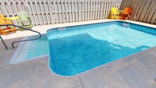 Bermuda Breeze - D - 2