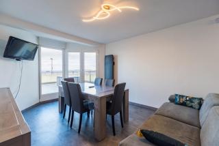 Grande terrasse vue sur la plage de Trestraou - 2