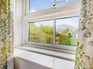 2 Bed in Borrowdale SZ302 - 2