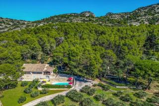 Villa Cheval Blanc by Villa Plus - 8