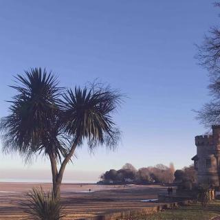 The Cabana Luxury Award Winning Tiny Home with Hot Tub and Private Garden 2 mins Walk to Ryde Beach - 4