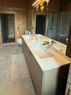 Luxurious Log Cabin At Mostertoppen - 1