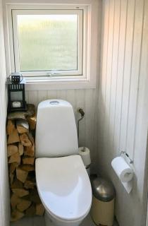 Retro Home With Sea View At Tornby - 4