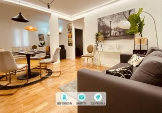 Quiet and Cozy Downtown Apartment - 0