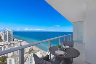 Stunning 1BR Apt With Ocean View Balcony - 7