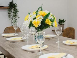 17 - 4BR Randolph - Cozy Single House - 4