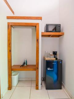 Bonsai Rentals - West Bay Private Rooms - 5