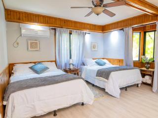 Bonsai rentals - West Bay Private Rooms - 9