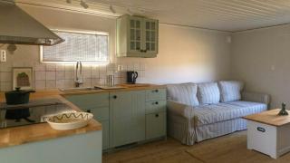 To Hytter Med Private Haver I Torhamn - 5