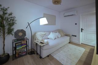 Luxury apartment Self Check-in 85 Screen Cardgames - 7