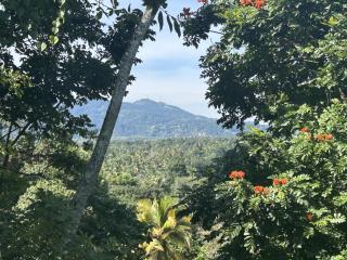 Breez Holiday Home - 6