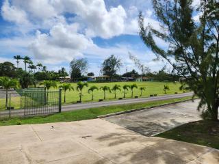 Serene Escape - Central & Modern - 1