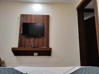 Hotel Air Admire - IGI Airport Delhi - 1