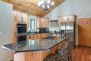 Pine Mountain Club Home with Beautiful View! - 1