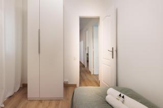 Cozy and Modern Apartment in Poblenou 3 Bedrooms Perfect for 4 Guests - 1