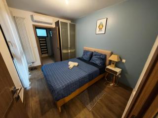 Paris Signature Guest Suite 1 by ST - Modern T2 in Architect Designed Villa - 3