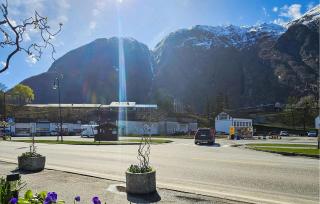 3 Bedroom Lovely Apartment In Eidfjord - 2