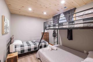 Madawaska Cottage - 4