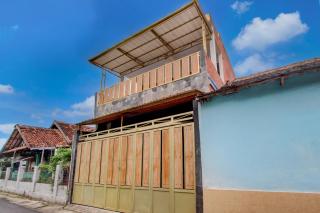 OYO 94920 House Of Elea Minggiran - 9