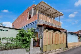 OYO 94920 House Of Elea Minggiran - 3